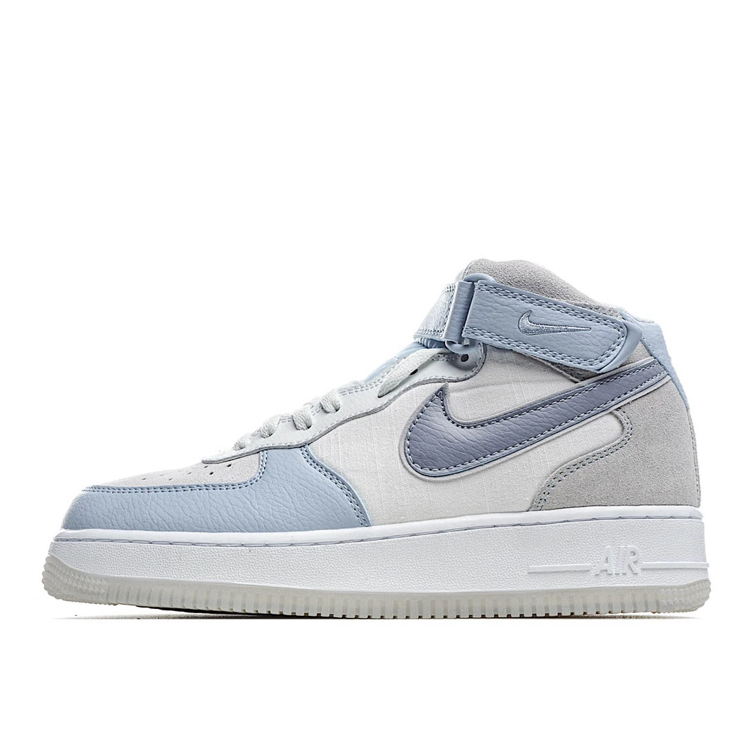 Nike Air Force 1 07 AF1 Sneakers