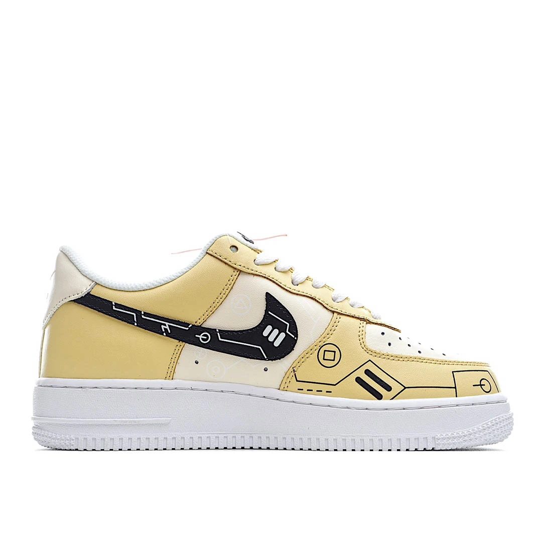 Nike Air Force 1 07 Low Low Top Sneakers