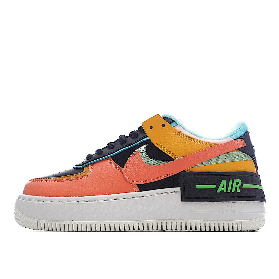 Nike Air Force 1 07 Low Top Sneakers