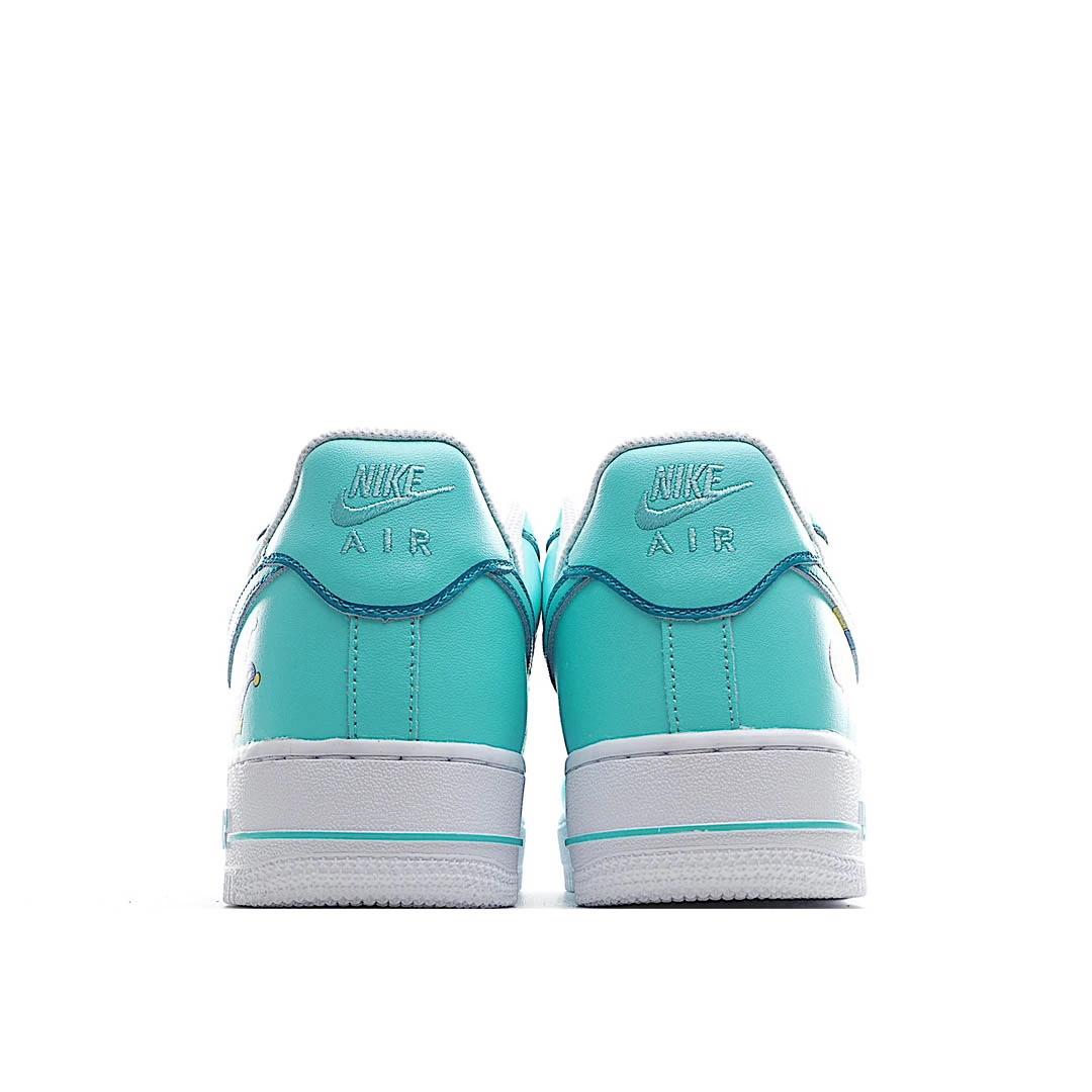 Nike Air Force 1 07 Lv8 Low Top Sneakers