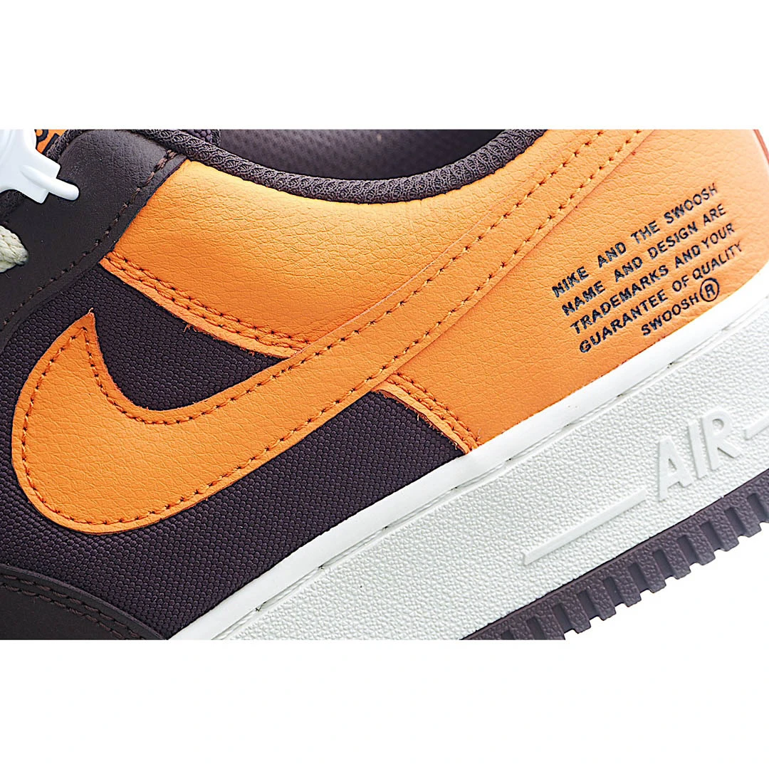 Nike Air Force 1 07 LV8 Sneakers