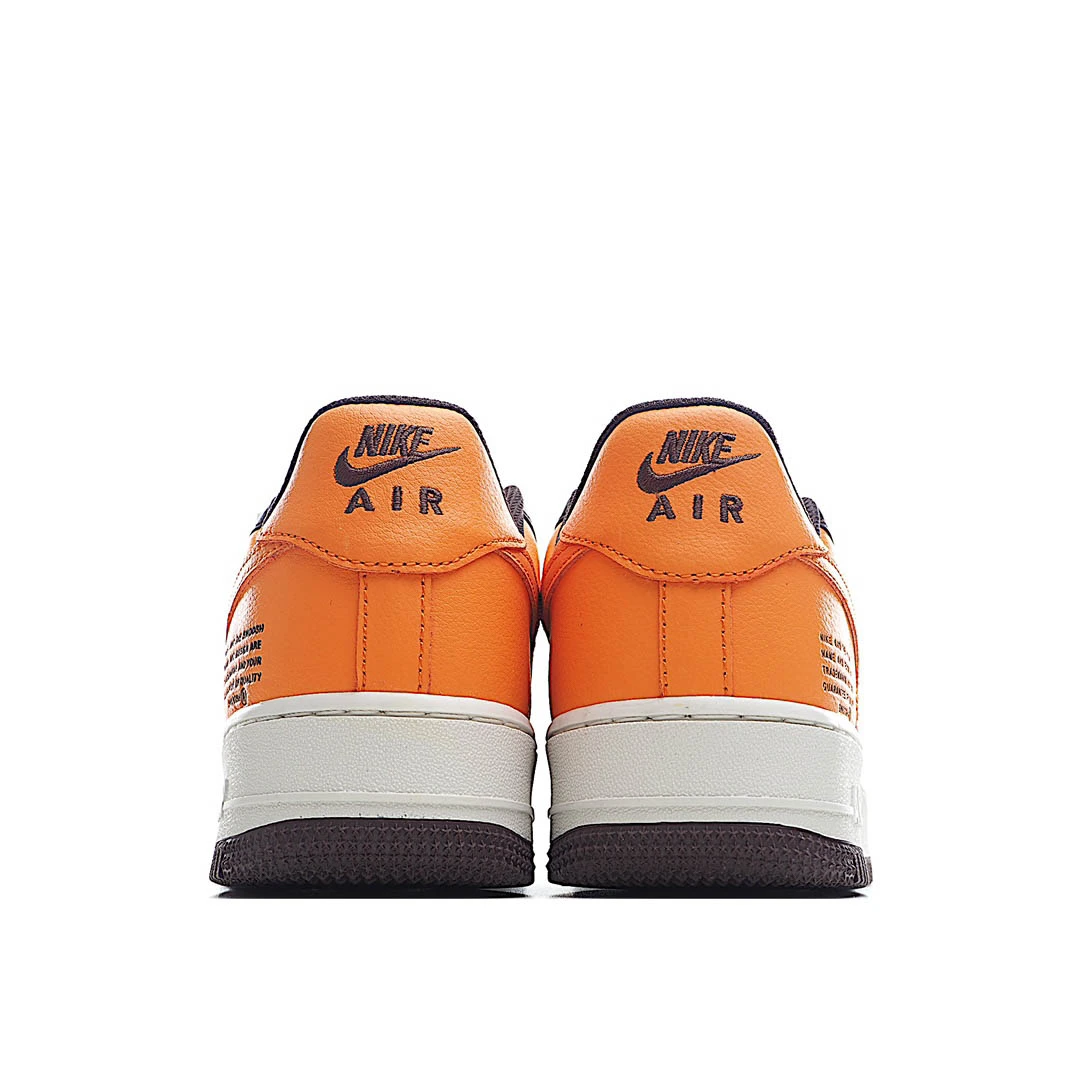 Nike Air Force 1 07 LV8 Sneakers