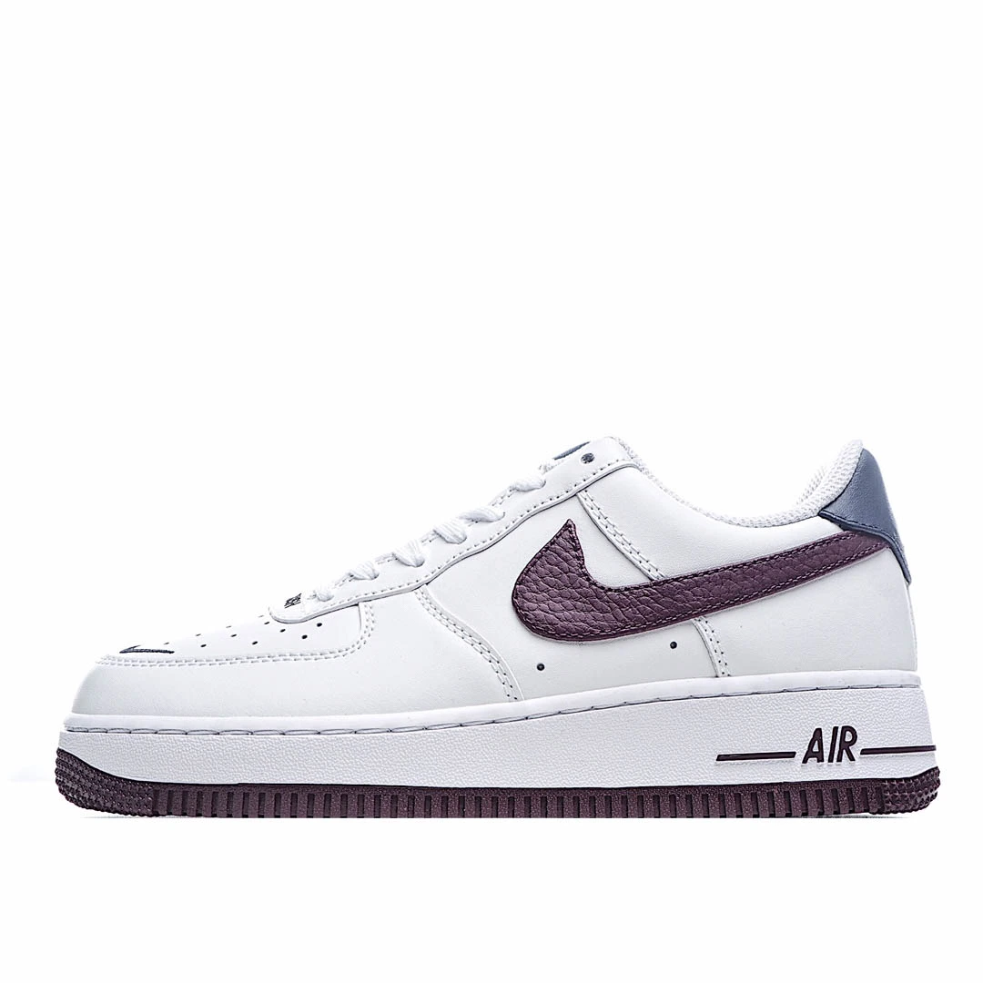 Nike Air Force 1 07 White and Green Low Top