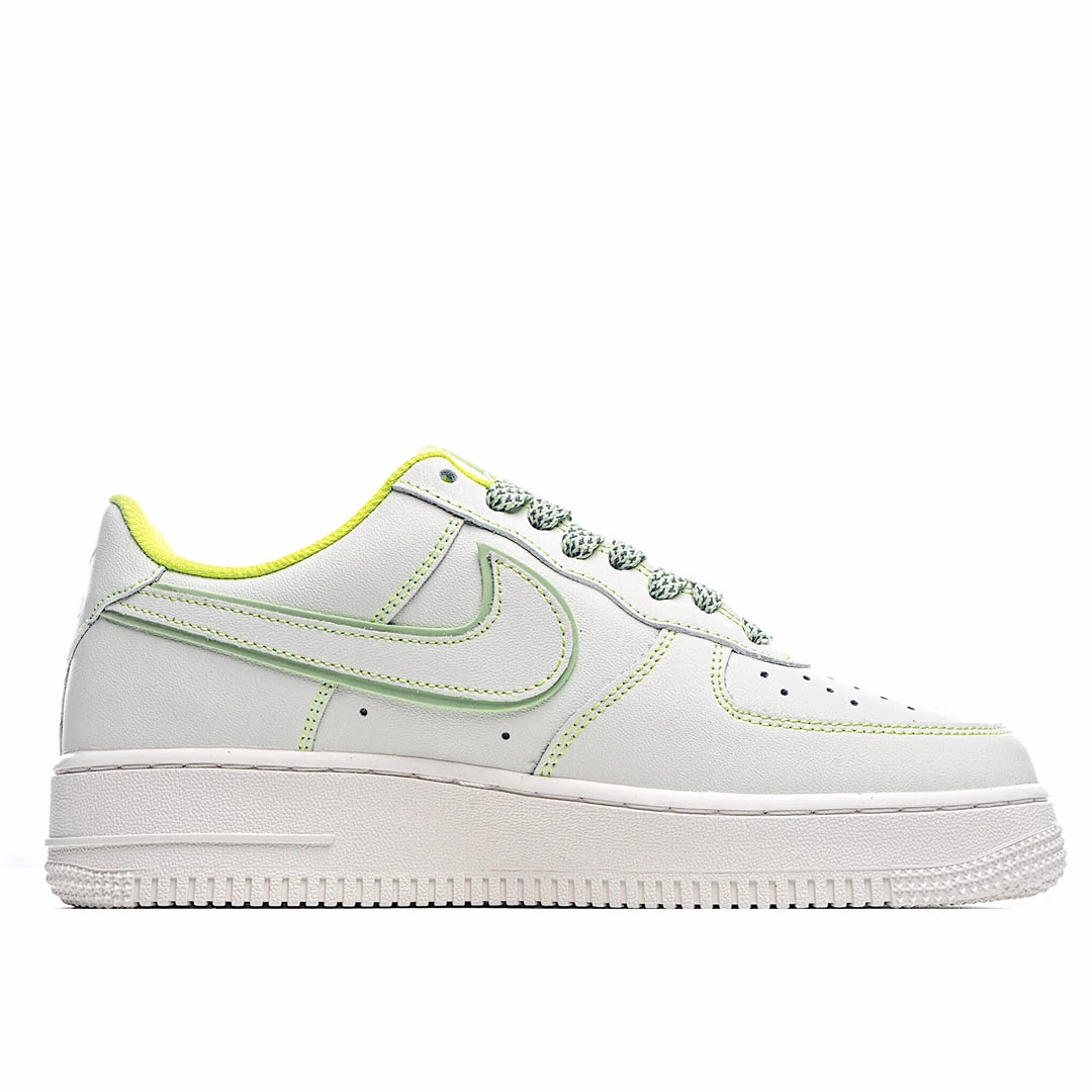 Nike Air Force 1 AF1 Sneakers