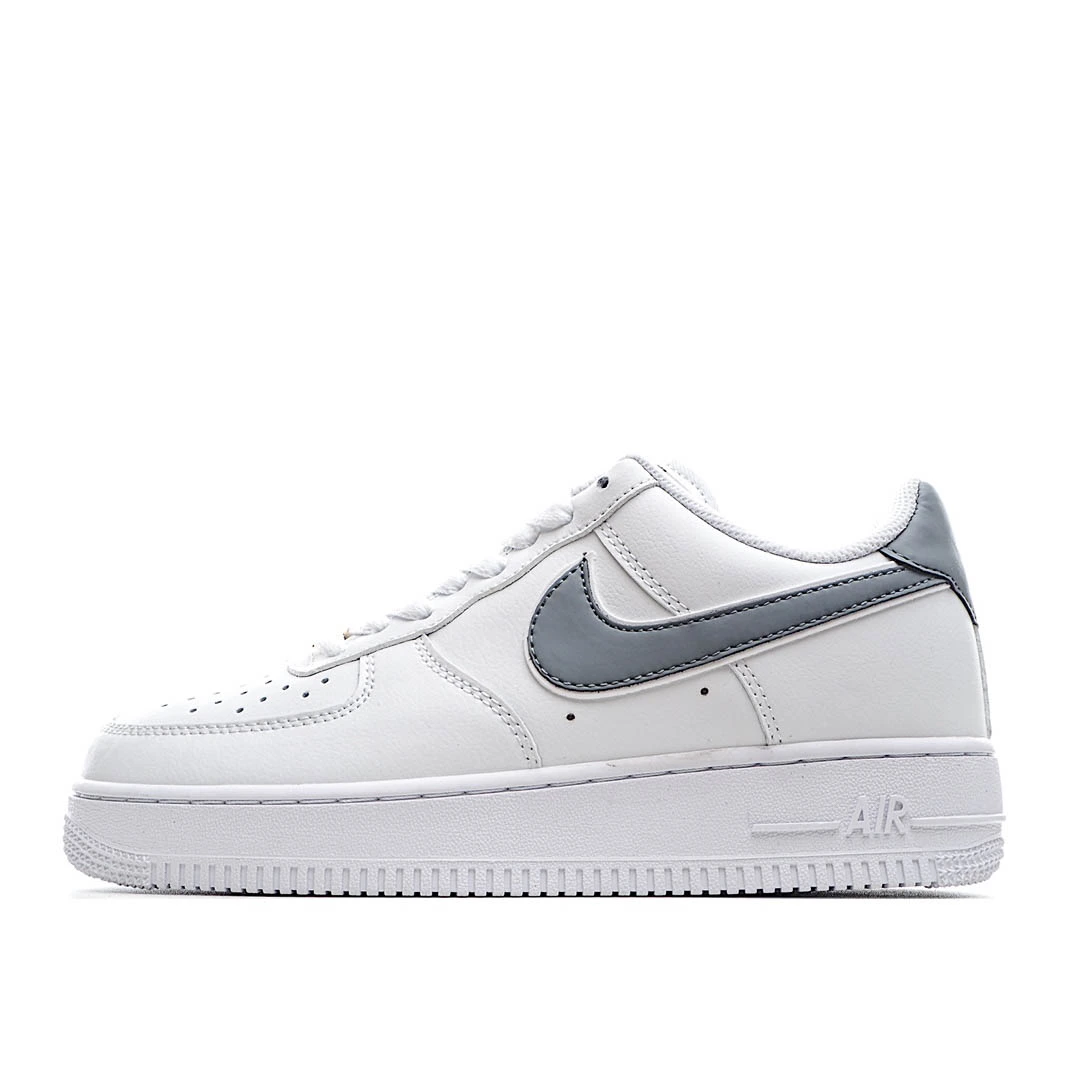 Nike Air Force 1 Black & White