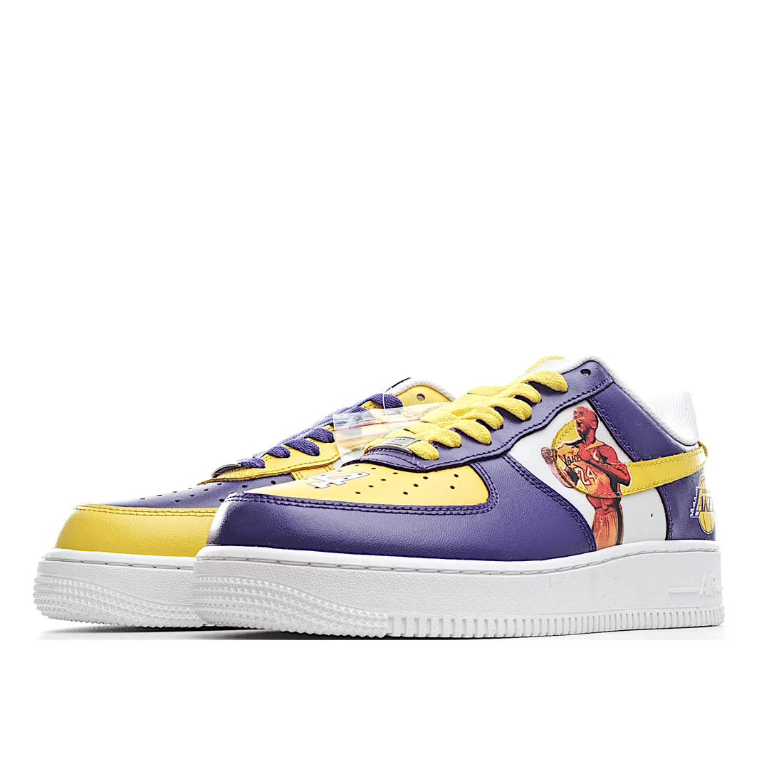 Nike Air Force 1 Low 07 Low Top Sneakers