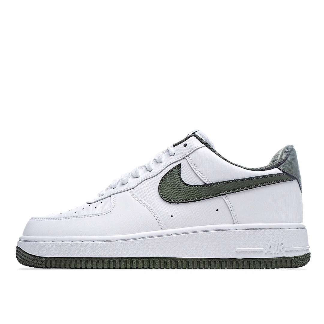 Nike Air Force 1 Low 07 Off-White Low-Top Sneakers