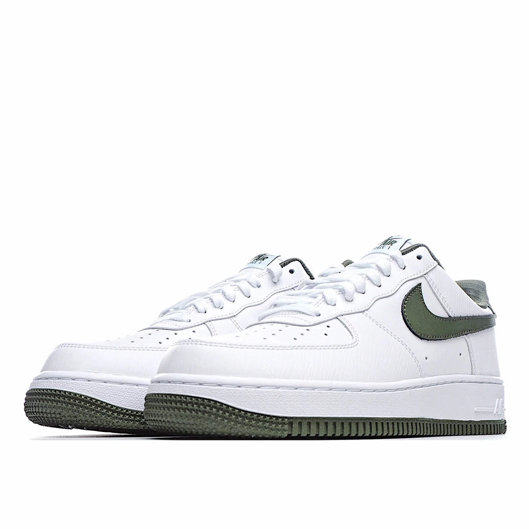 Nike Air Force 1 Low 07 Off-White Low-Top Sneakers