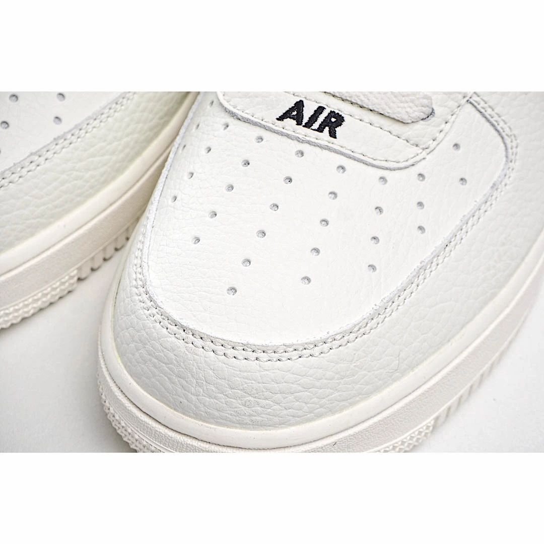 Nike Air Force 1 Low Low Top Sneakers