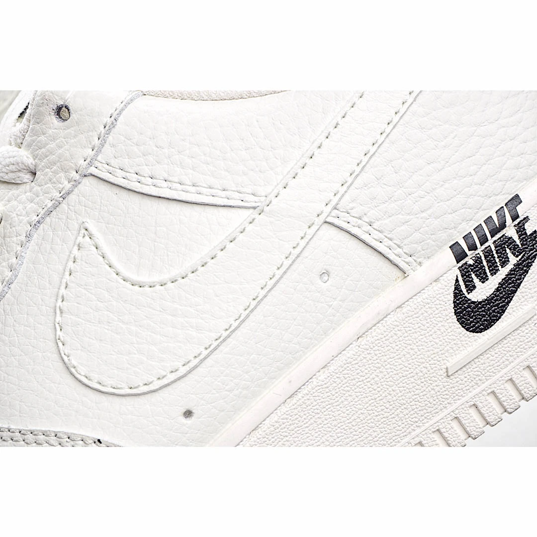 Nike Air Force 1 Low Low Top Sneakers