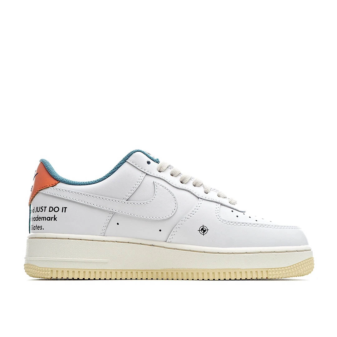 Nike Air Force 1 Low Sneakers