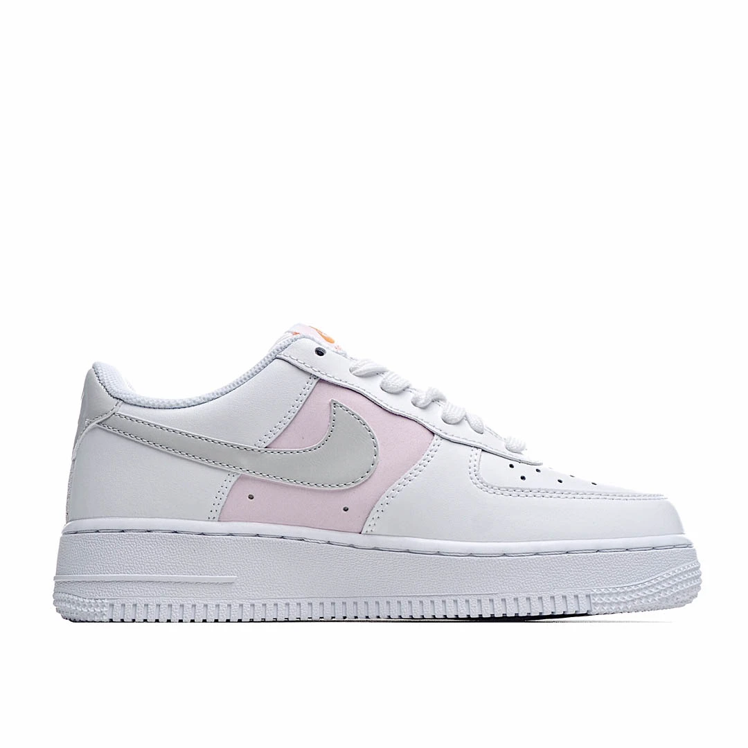 Nike Air Force 1 Low-Top Sneakers