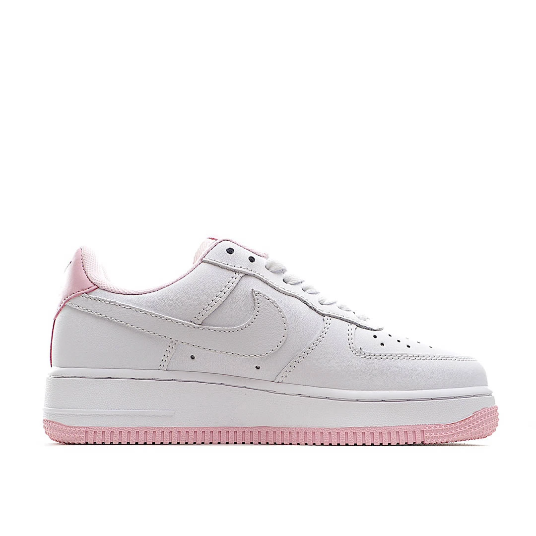 Nike Air Force 1 Low-Top Sneakers