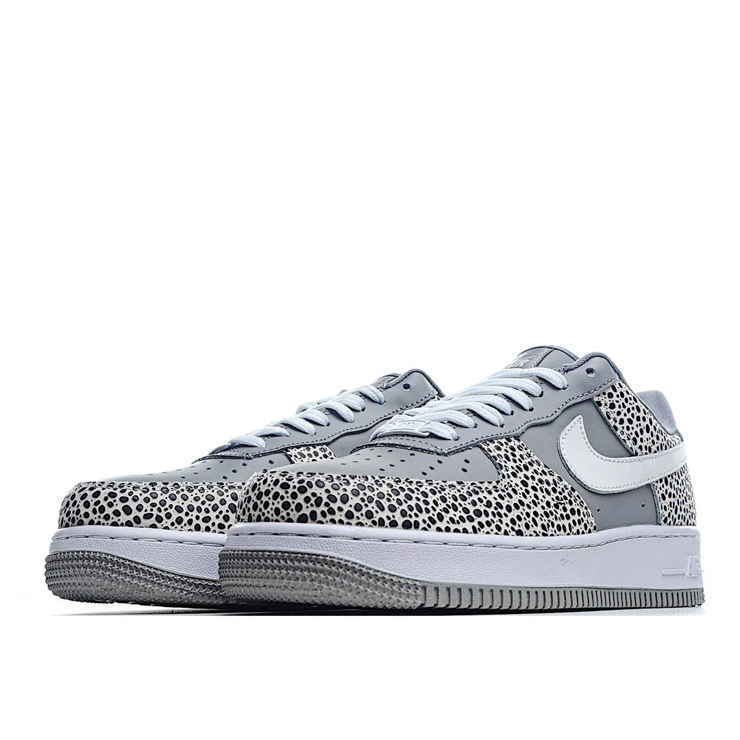 Nike Air Force 1 Low-Top Sneakers