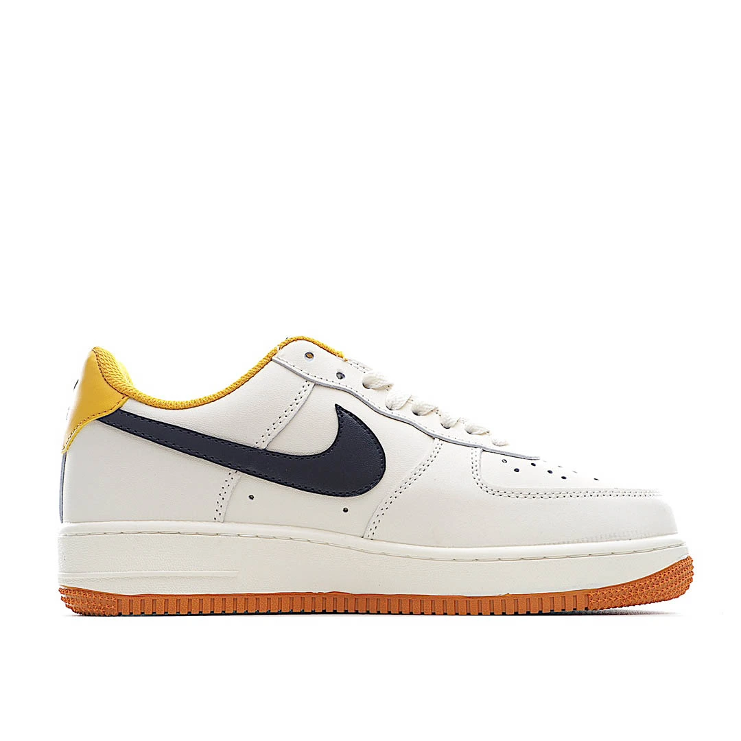 Nike Air Force 1 Low-Top Sneakers