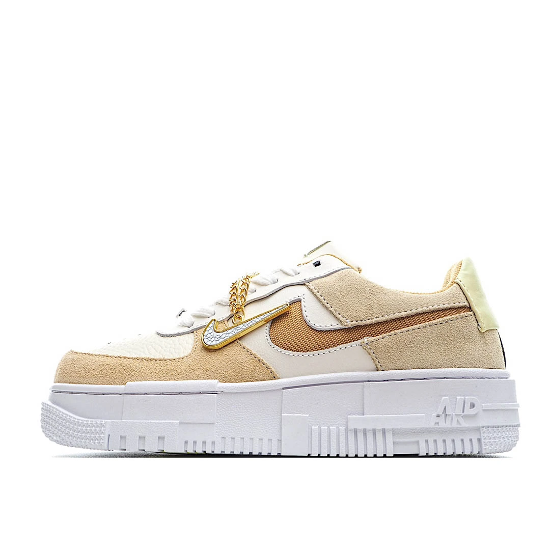 Nike Air Force 1 Low’07 Low Top Sneakers