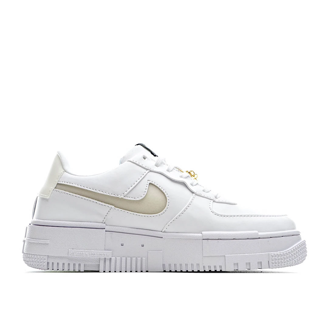 Nike Air Force 1 Low’07 Low Top Sneakers