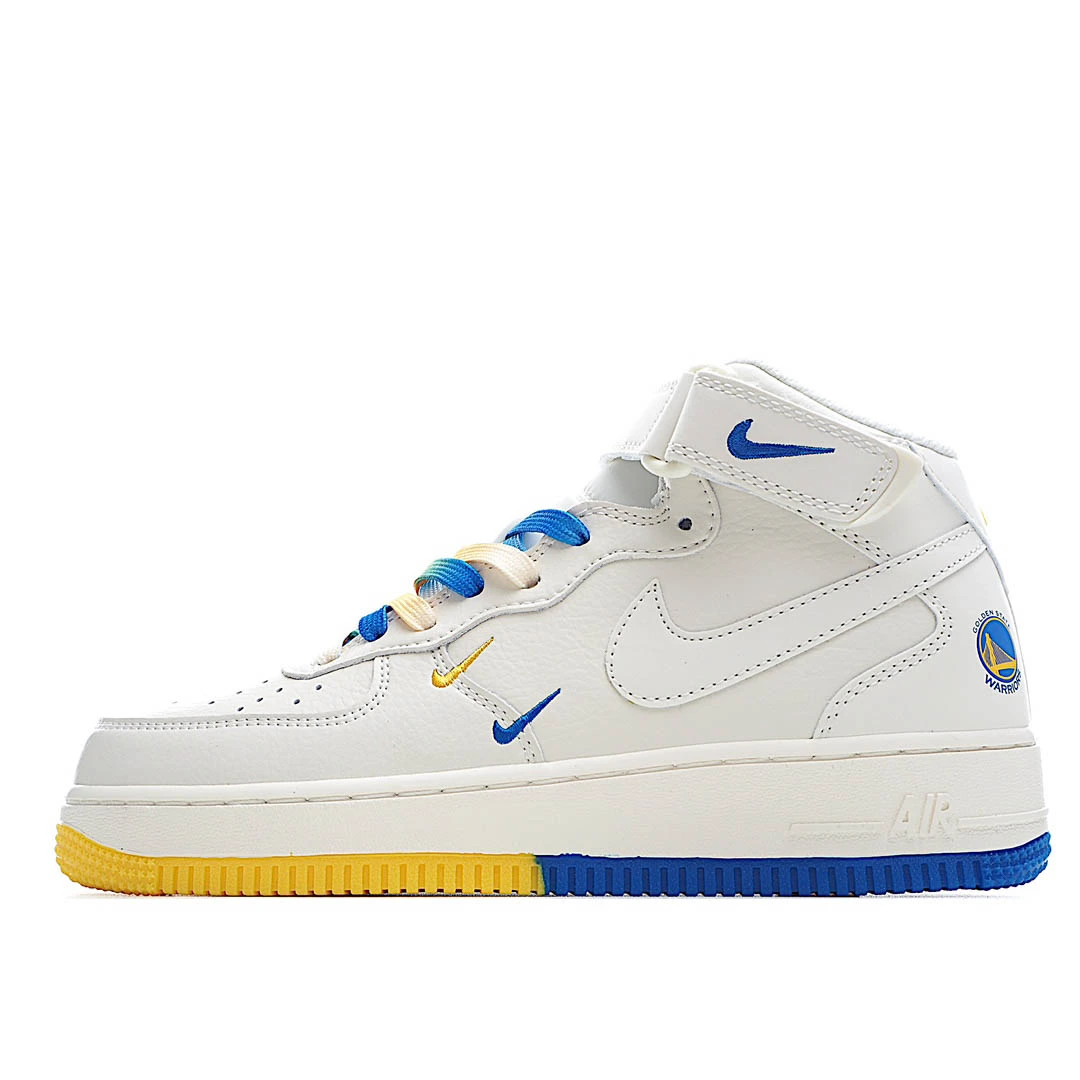 Nike Air Force 1 Low’07 Low Top Sneakers