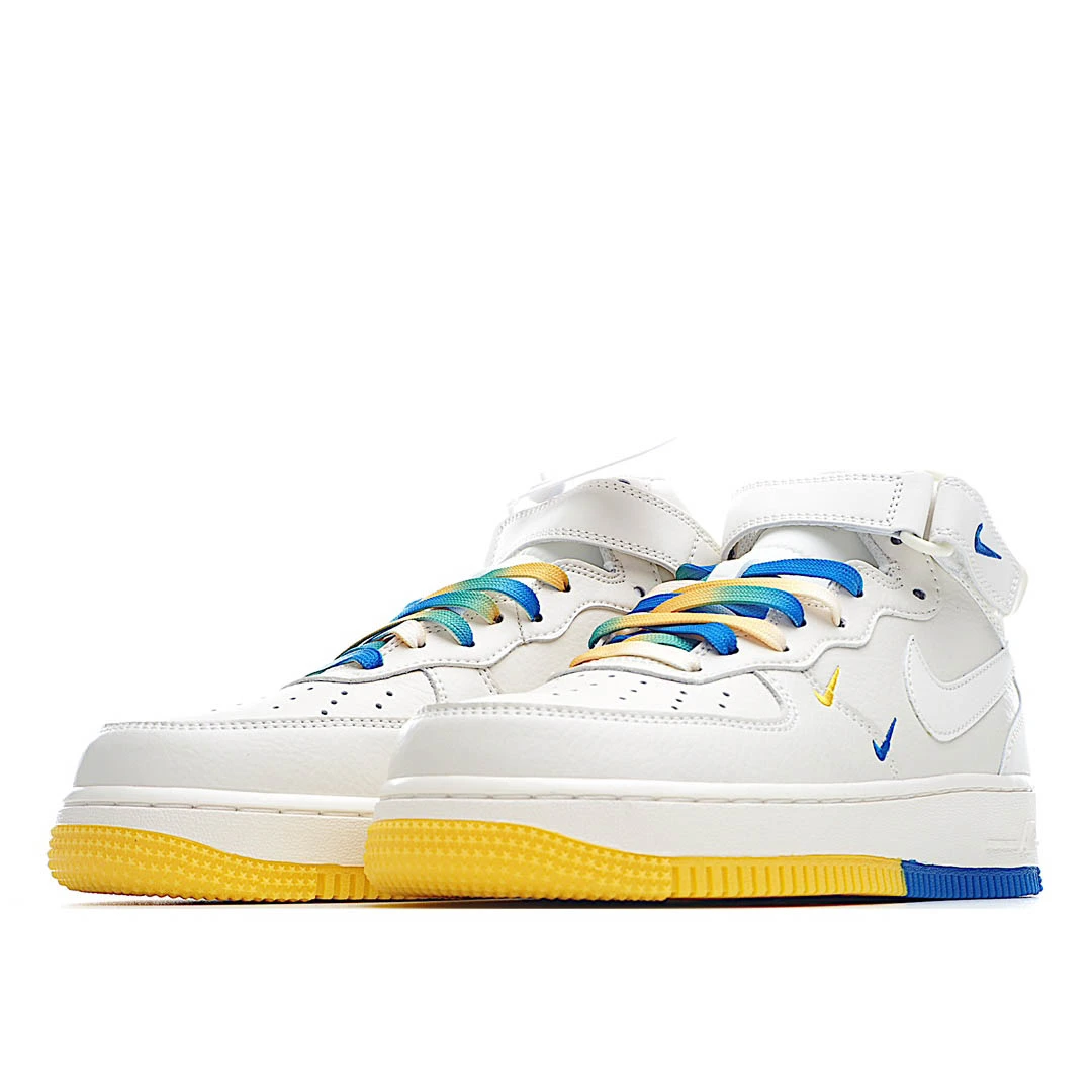 Nike Air Force 1 Low’07 Low Top Sneakers