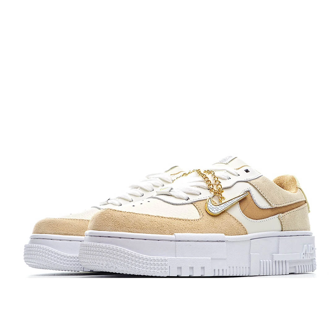 Nike Air Force 1 Low’07 Low Top Sneakers