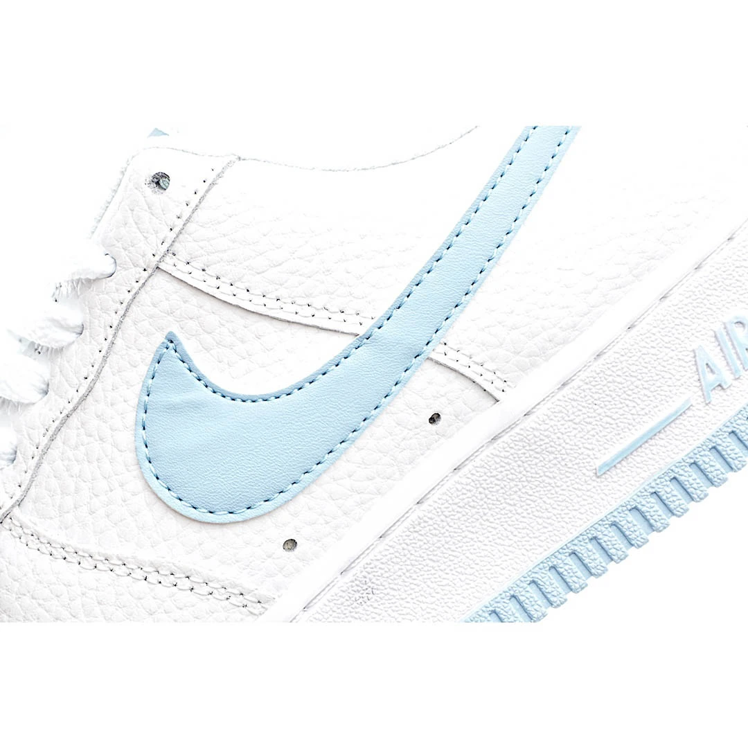 Nike Air Force 1 LV8