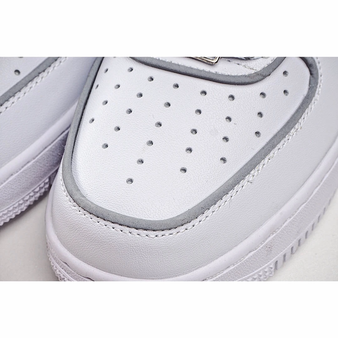 Nike Air Force 1 LV8 Pixel