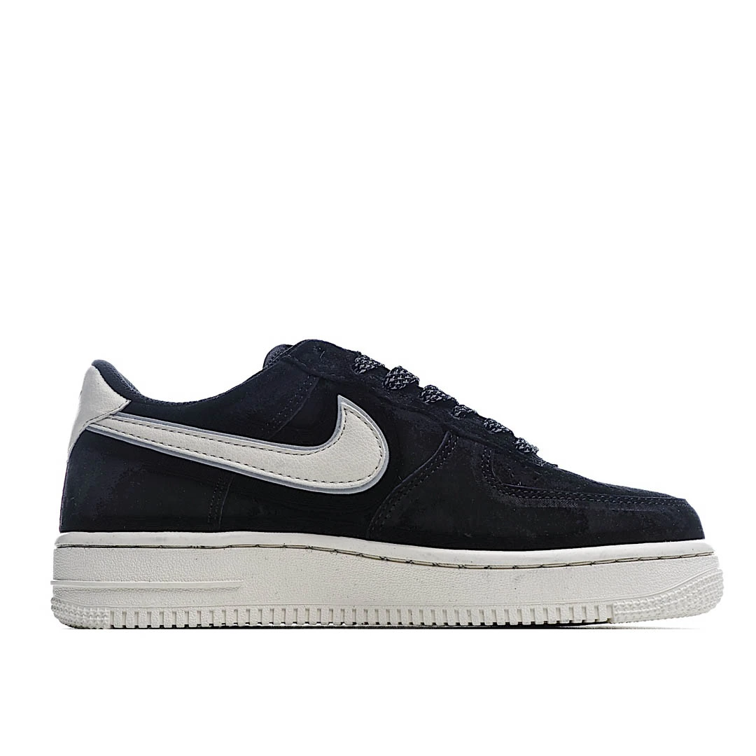 Nike Air Force 1 LX Sneakers