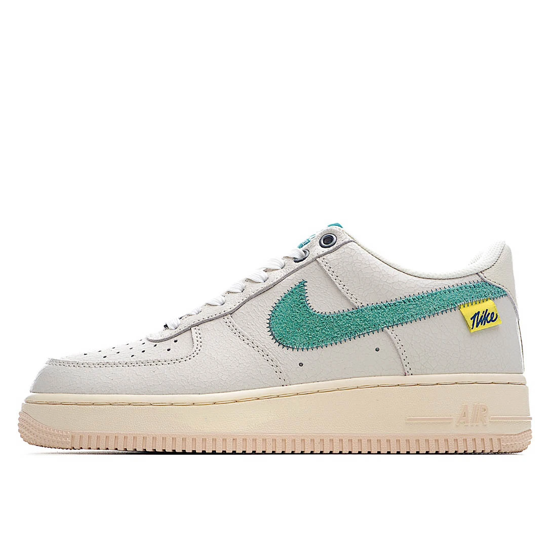 Nike Air Force 1 Mid Mid Top White and Green Reflective Gypsophila