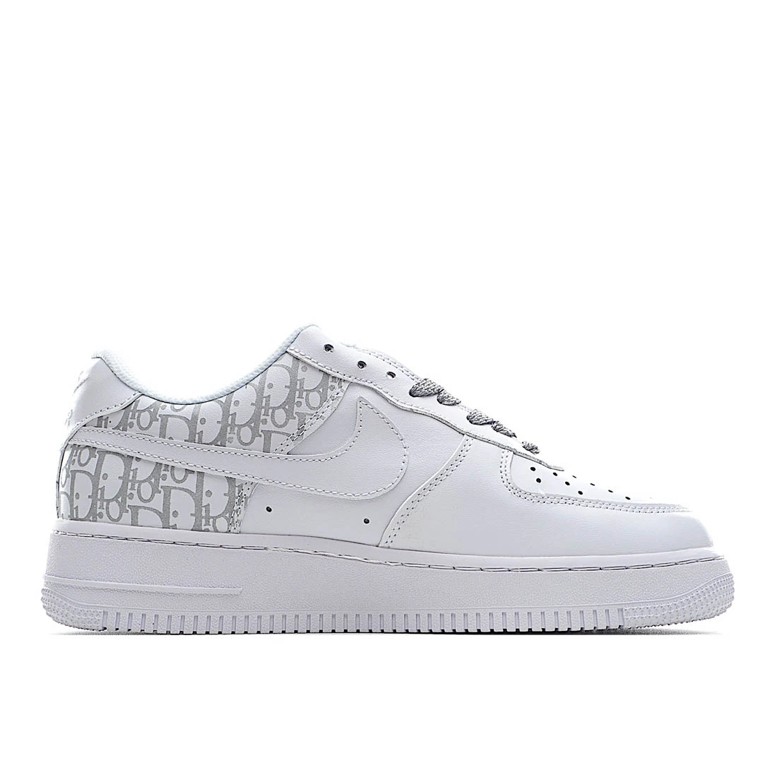 Nike Air Force 1 Mid-Top Sneakers