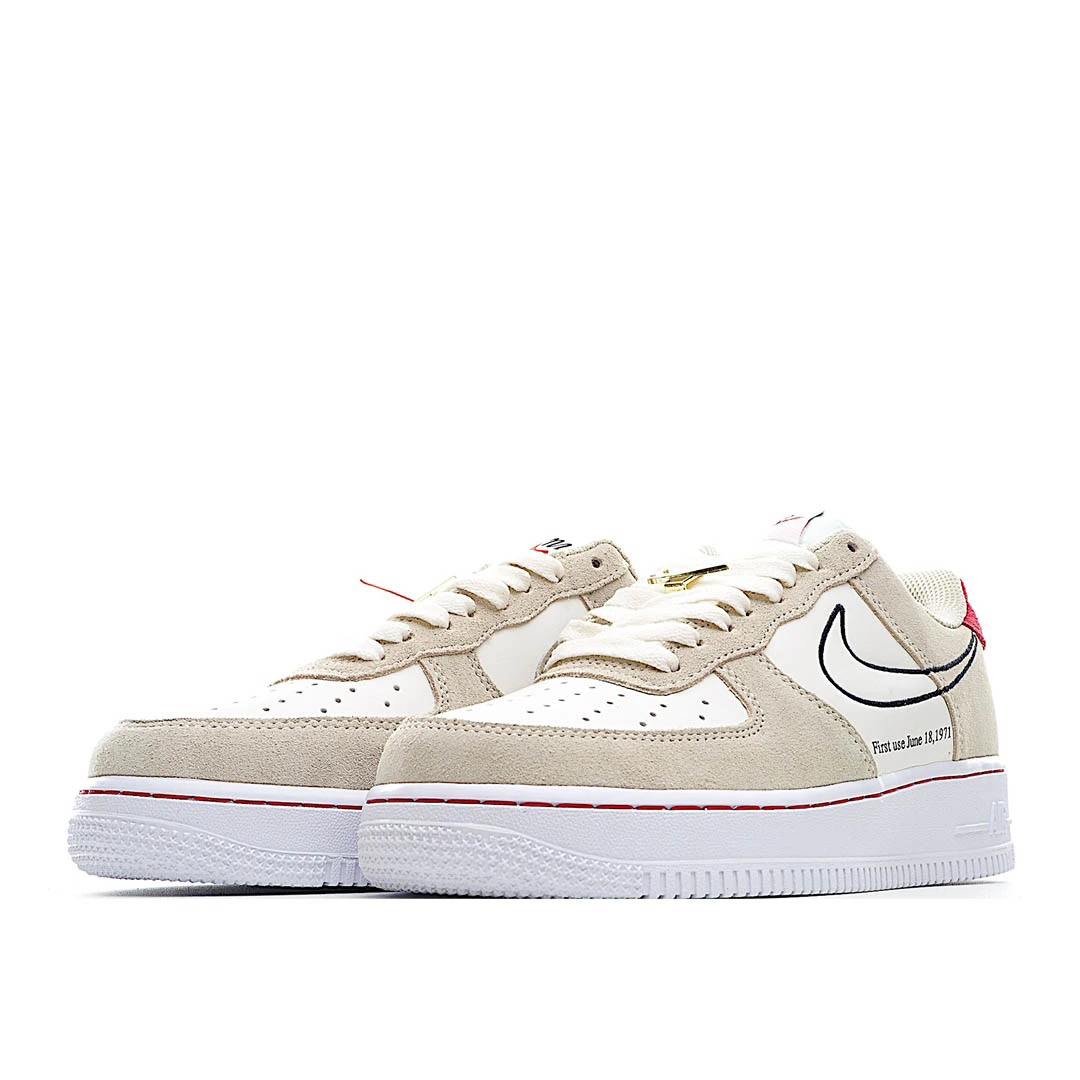 Nike Air Force 1 Pixel Sneakers