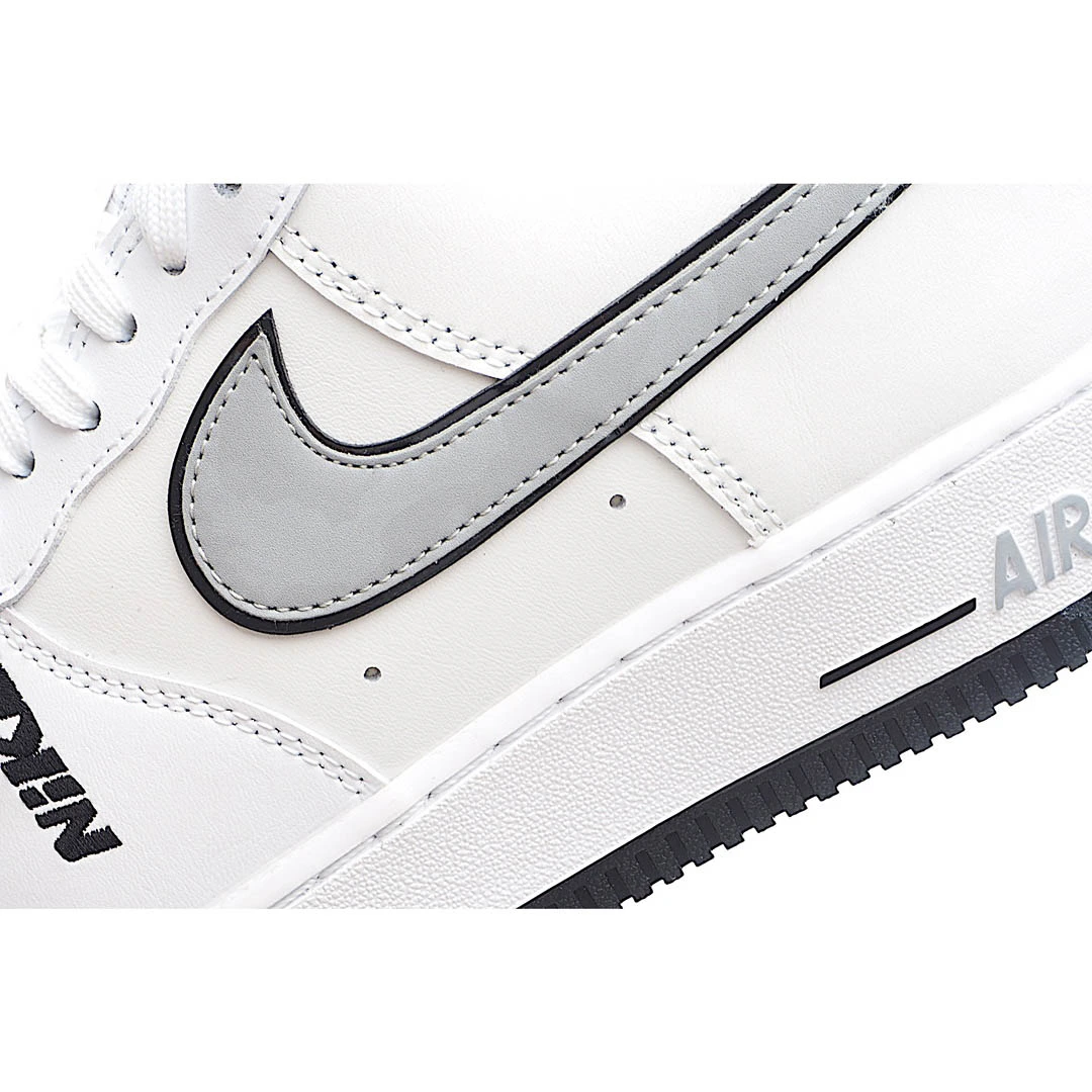 Nike Air Force 1 Sneakers