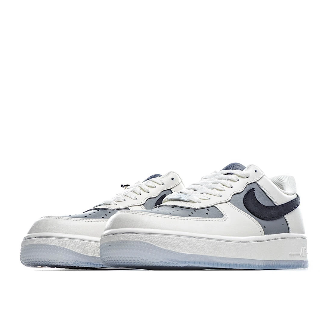 Nike Air Force 1 x Kobe Low-Top Sneakers