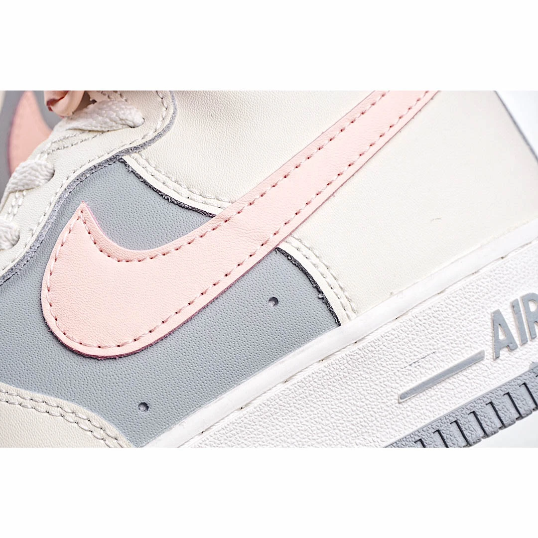 Nike Air Force 107 Low Low Top Sneakers