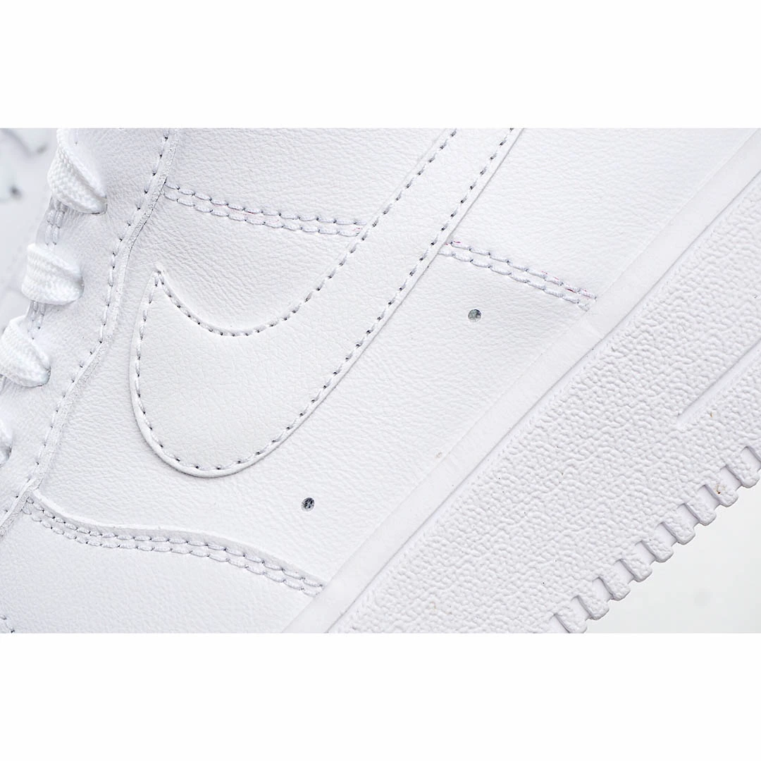 Nike Air Force 107 Low Low Top Sneakers