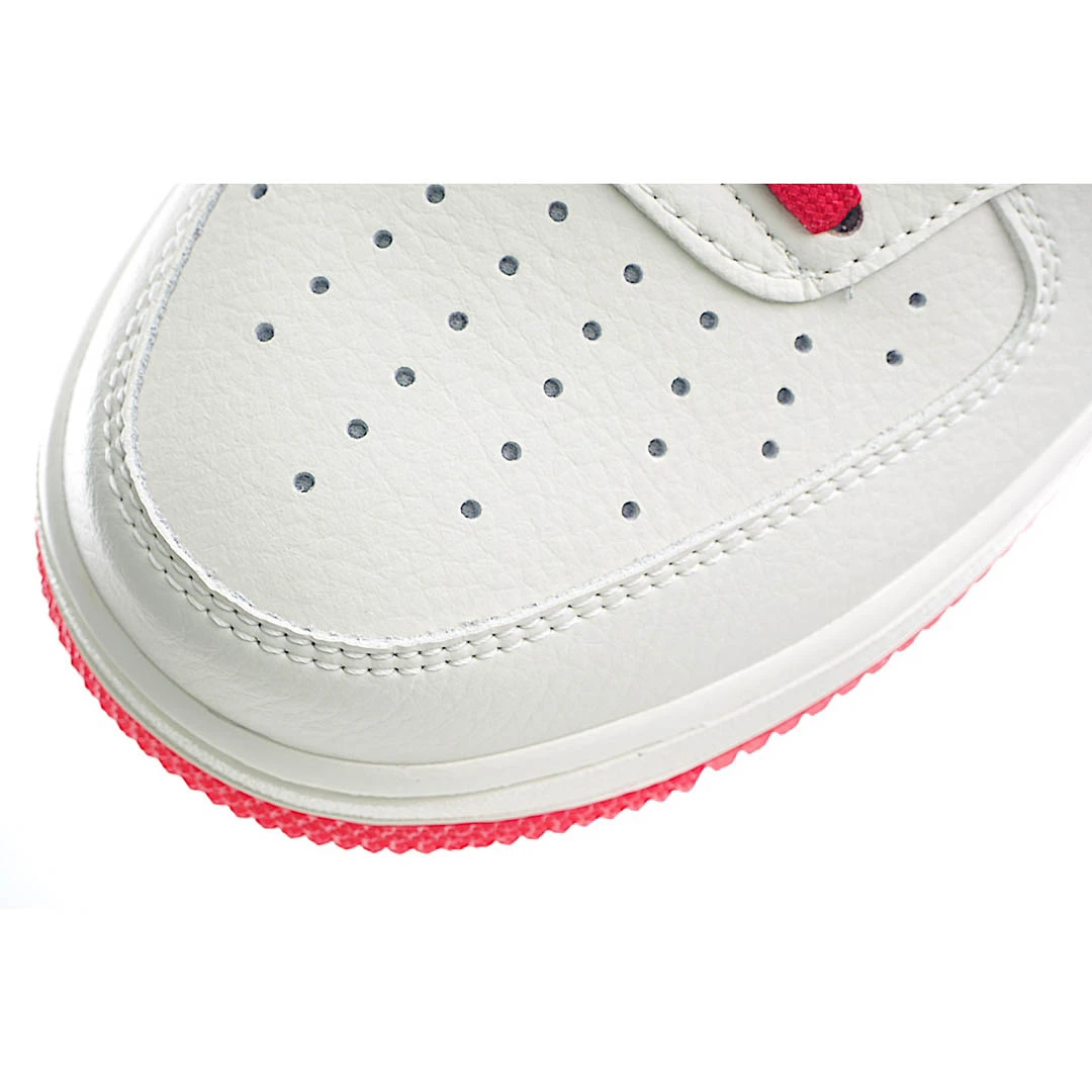 Nike Air Force 107 Low Low Top Sneakers