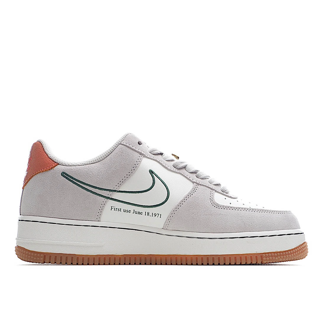 Nike Air Force 107 Sneakers