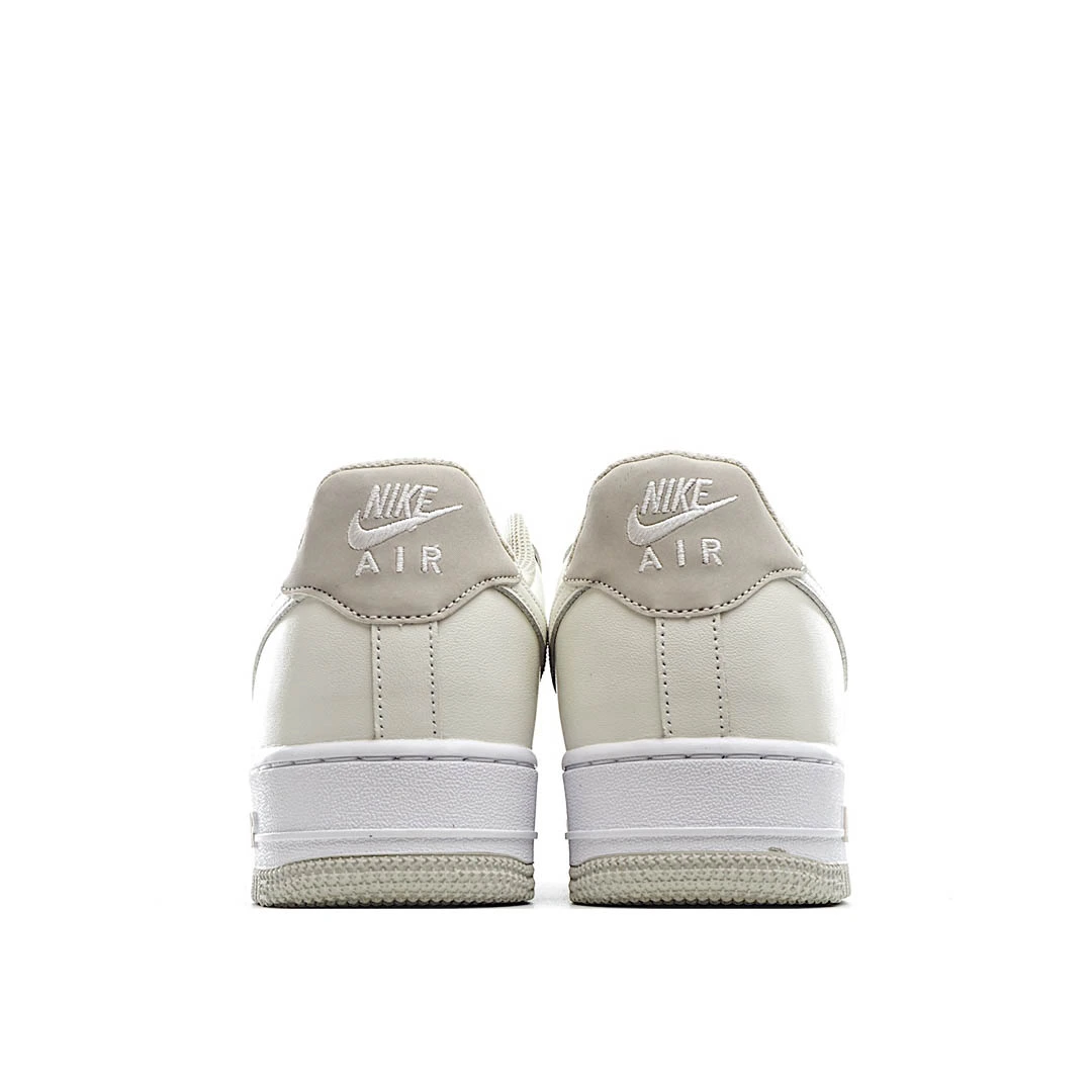 Nike Air Force1 07 Sneakers