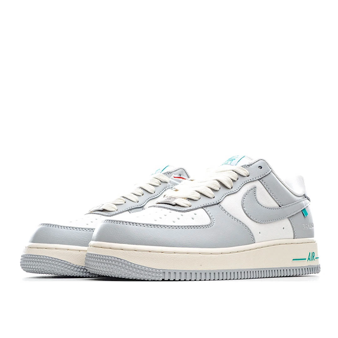 Nike UninterruptedNK Air Force 1 MORE THAN Low-Top Sneakers