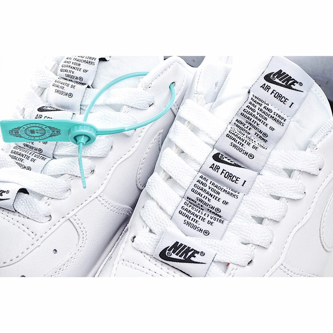 NIKE WMNS AIR FORCE 1 07 LX