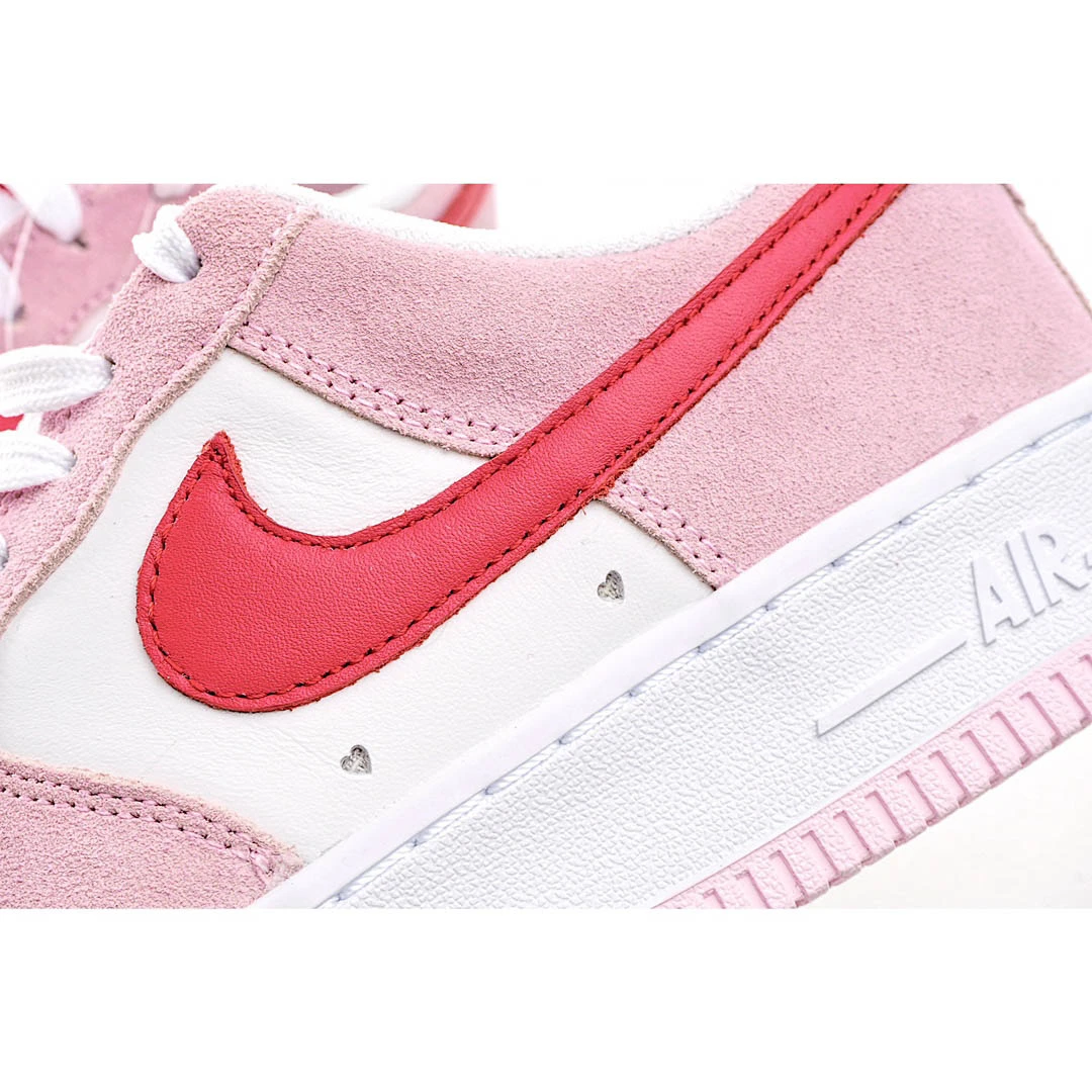 NIKE WMNS AIR FORCE 1 07 LX