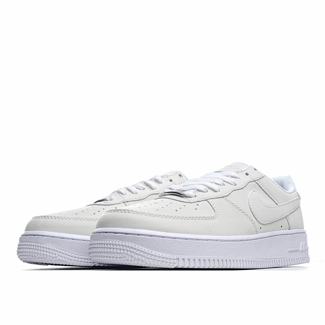 NIKE WMNS AIR FORCE 1 07 LX