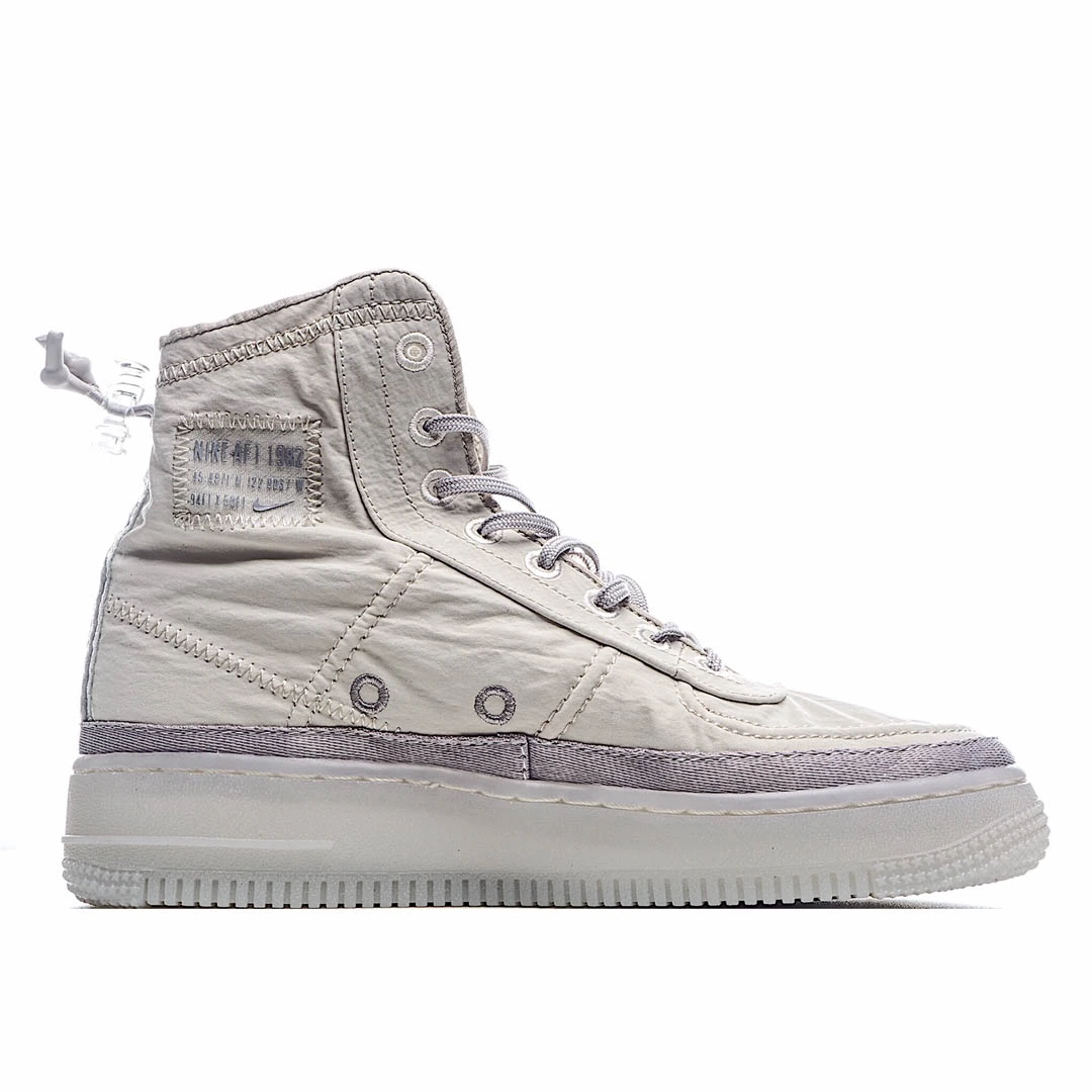 Nike WMNS Air Force 1 Shadow Low-Top Sneakers