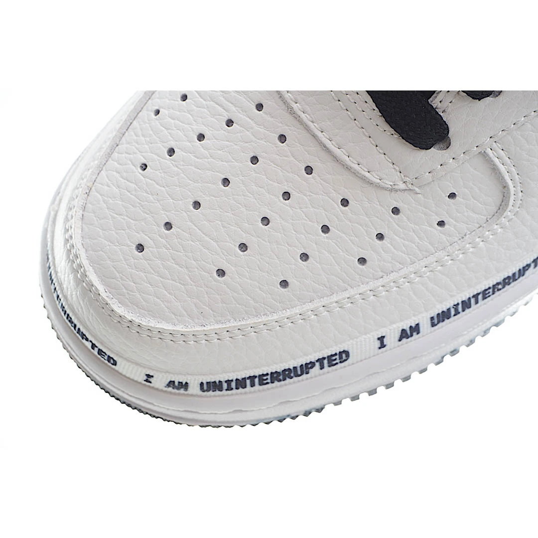 Nike Wmns Air Force 107White/Noctilucente Low-Top Sneakers