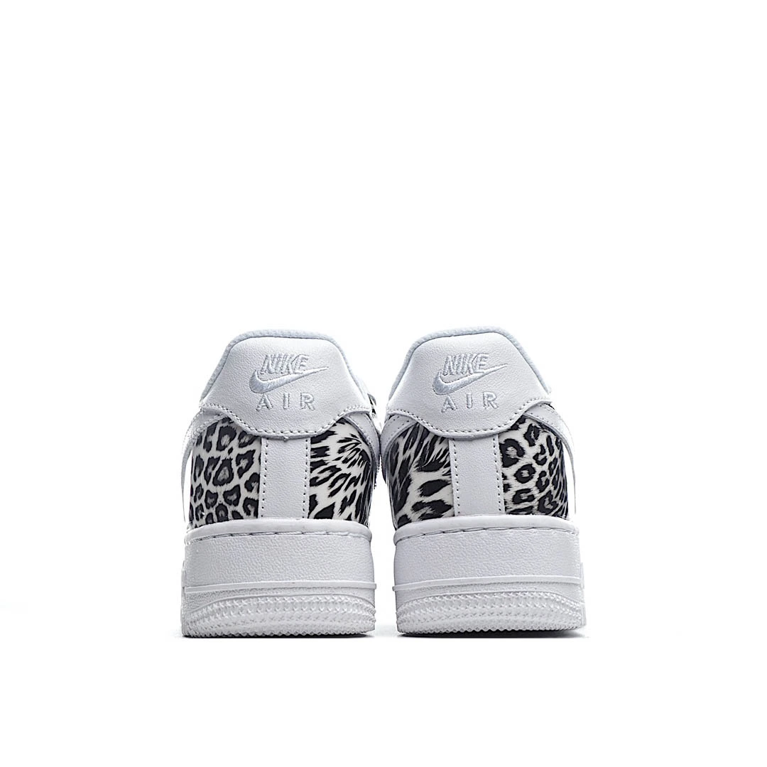 NikeAir Force 1 Low Low Top Sneakers