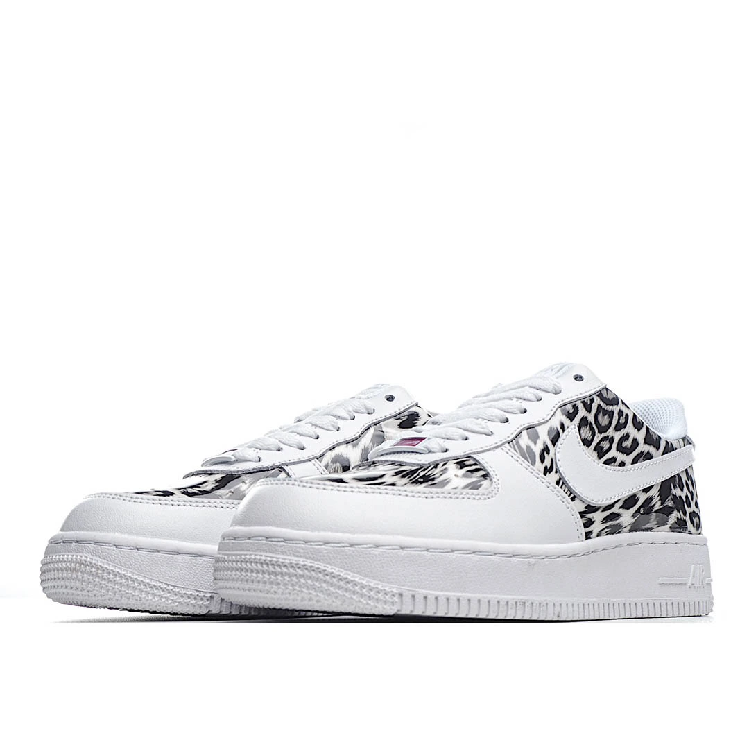 NikeAir Force 1 Low Low Top Sneakers