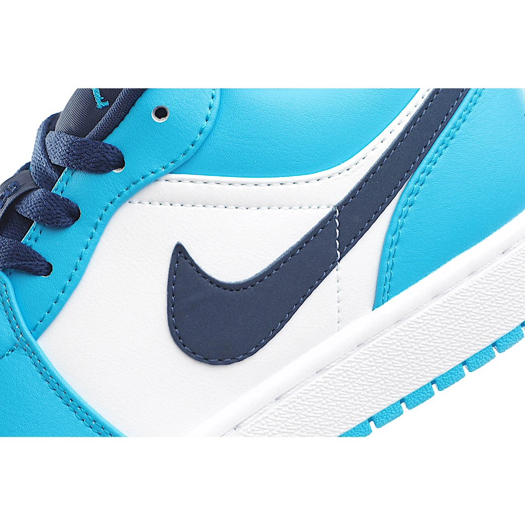 Air Jordan 1 Low UNC