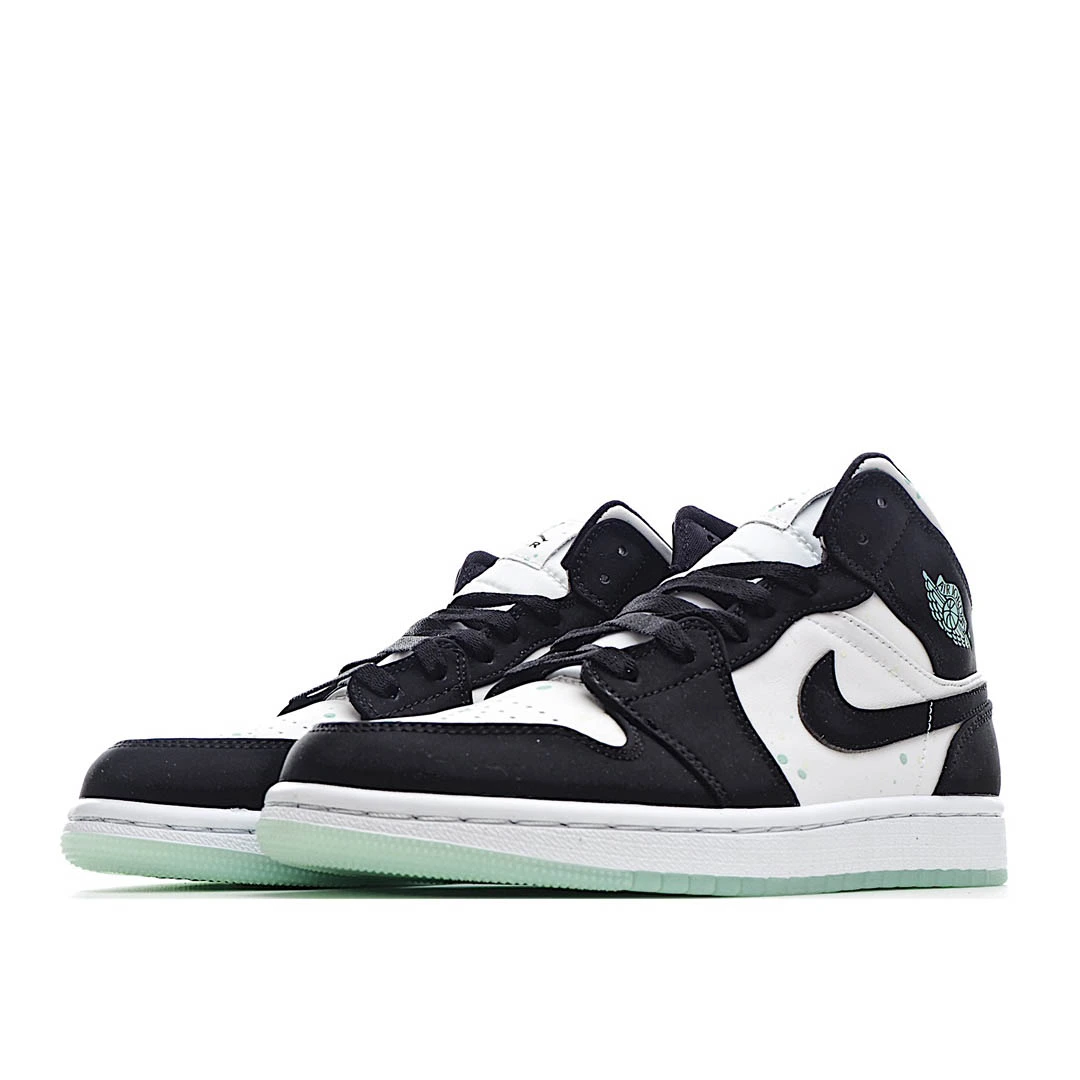 Air Jordan 1 Mid SE GS Glow in the Dark Panda