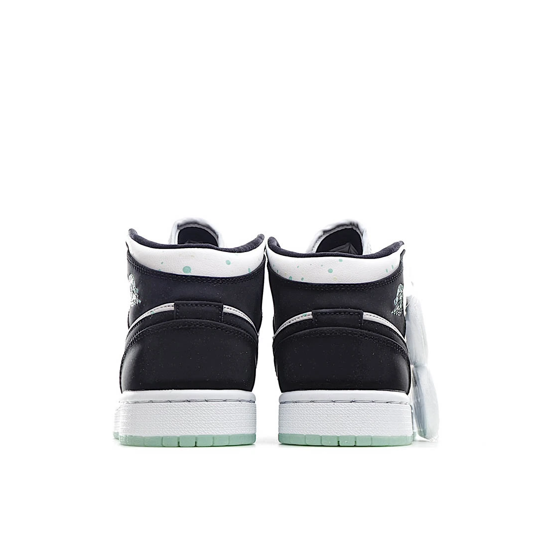 Air Jordan 1 Mid SE GS Glow in the Dark Panda