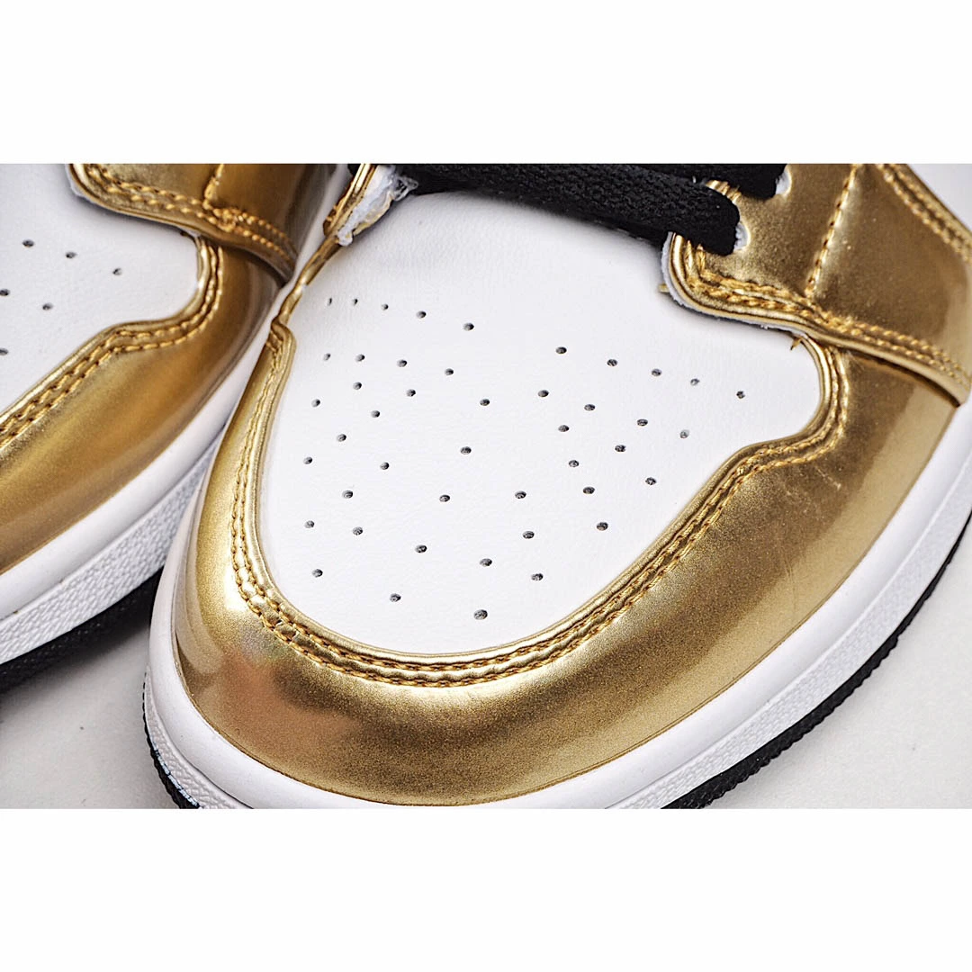 Air Jordan 1 Mid SE Metallic Gold