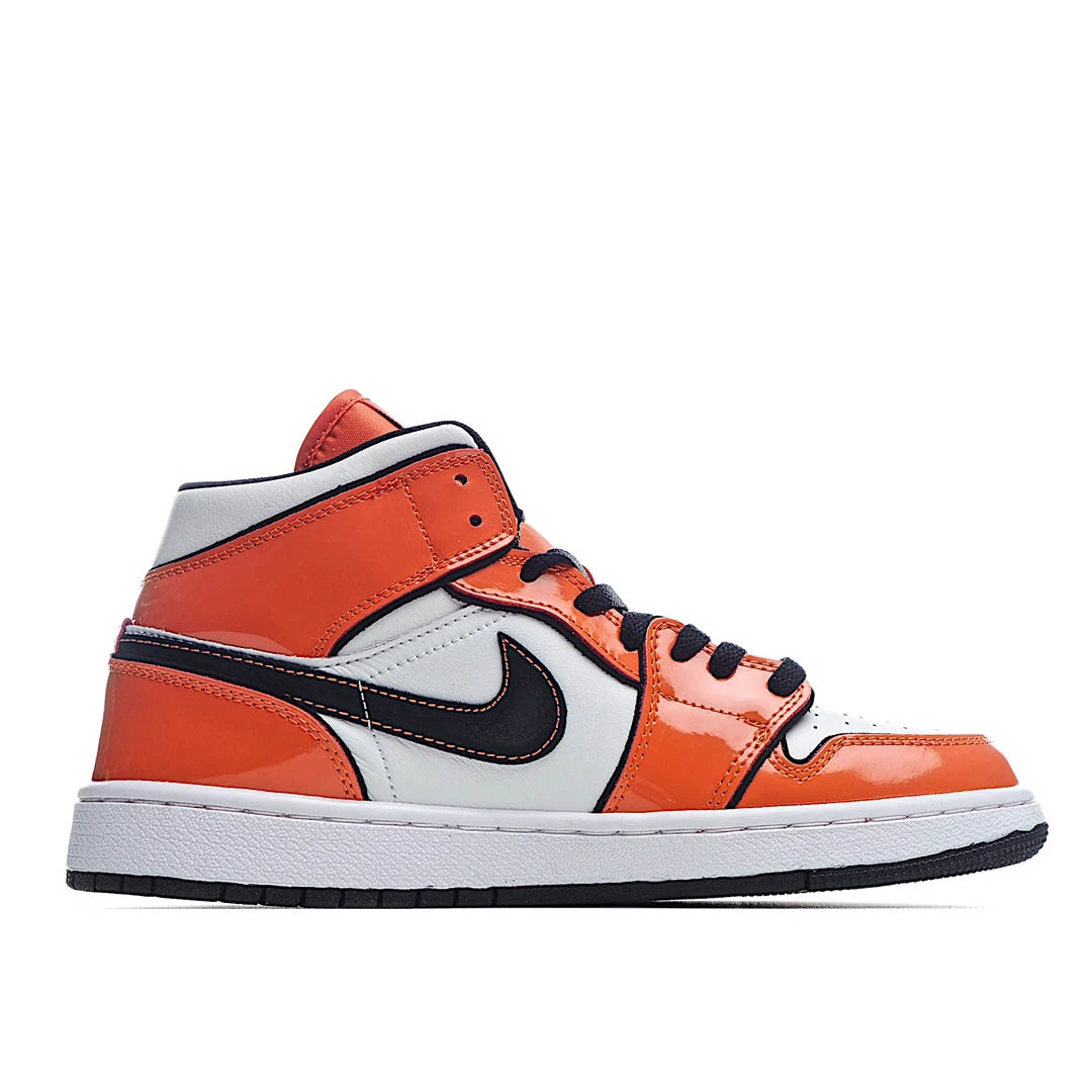 Air Jordan 1 Mid SE Turf Orange